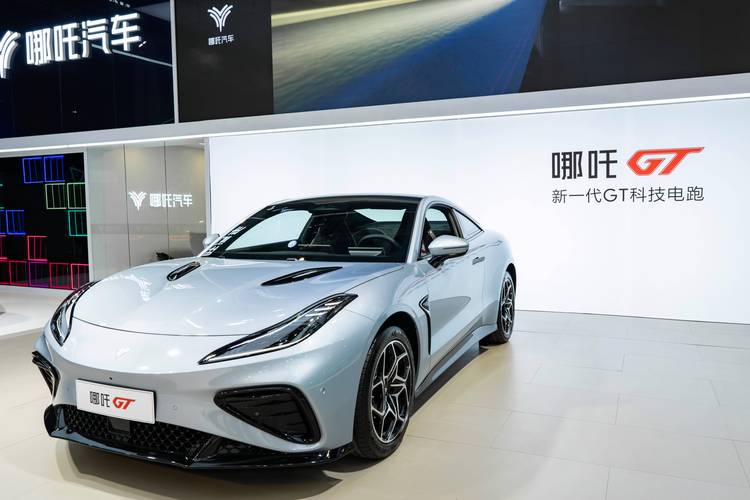 东莞东城区晶恒飞企业管理咨询哪吒汽车在智能汽车领域的表现，领途汽车在新能源汽车市场中的影响力