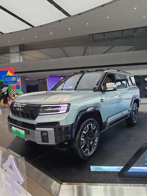 东莞东城区晶恒飞企业管理咨询比亚迪方程豹硬派越野的爆款，英菲尼迪35周年与你共成长